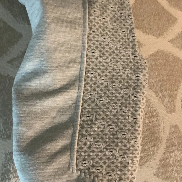 Fabletics legging - Picture 2 of 3